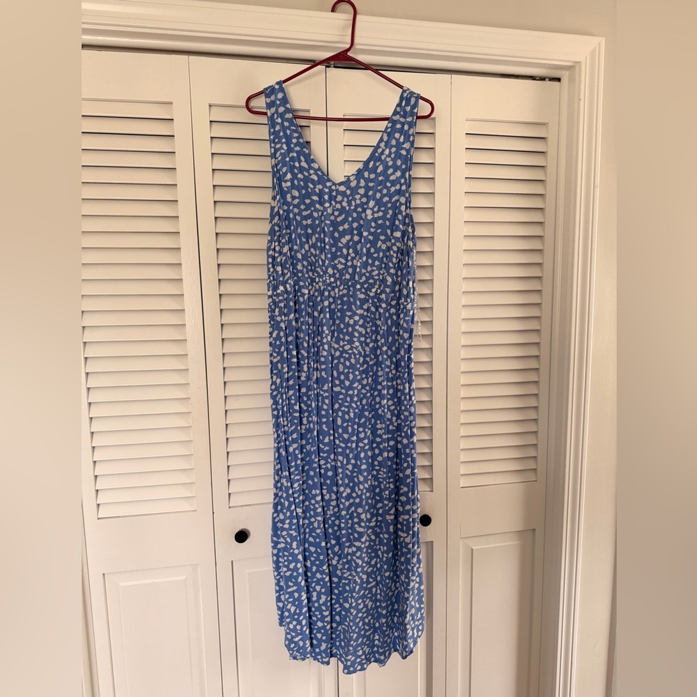 Time and Tru Blue Floral Sleeveless Maxi Dress
